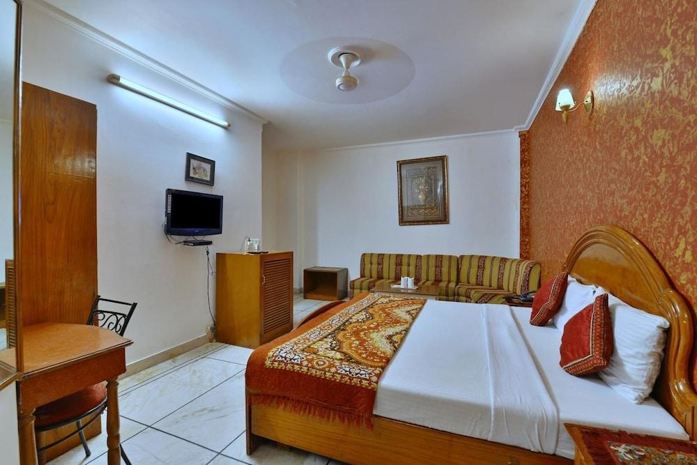Hotel Rahul Palace Yeni Delhi Dış mekan fotoğraf