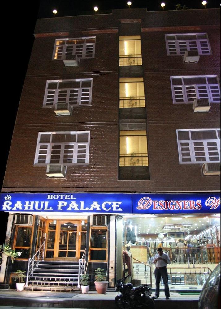 Hotel Rahul Palace Yeni Delhi Dış mekan fotoğraf