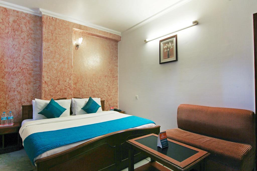 Hotel Rahul Palace Yeni Delhi Oda fotoğraf