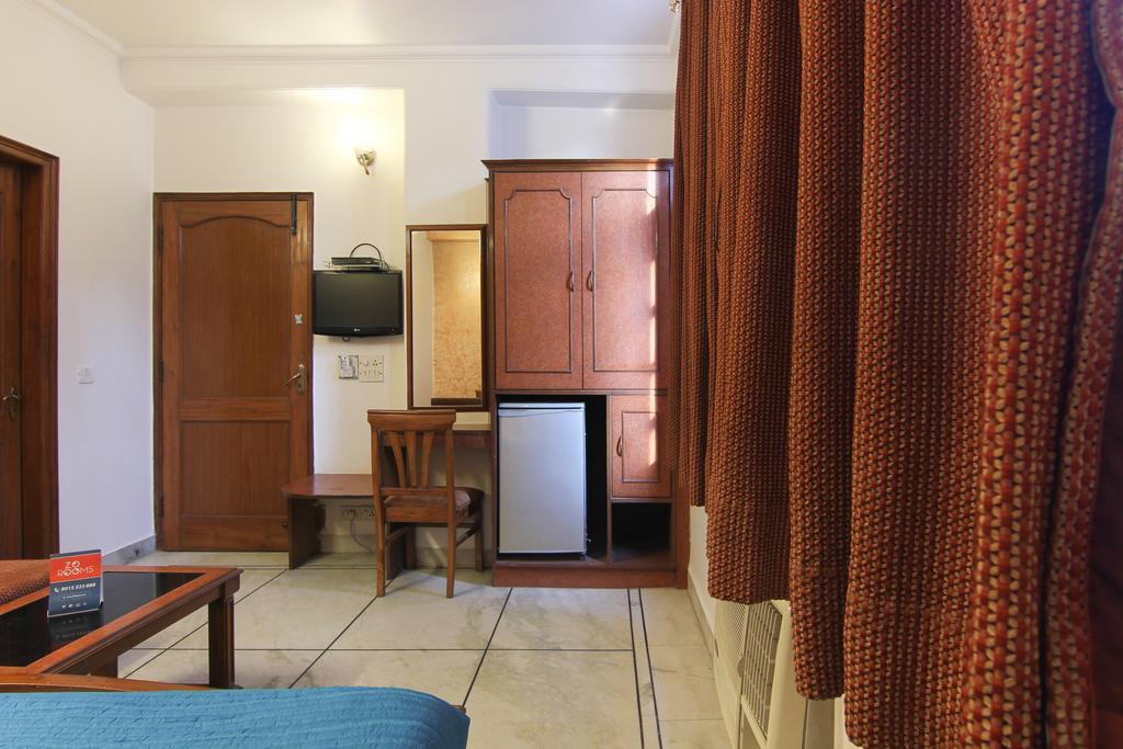 Hotel Rahul Palace Yeni Delhi Oda fotoğraf