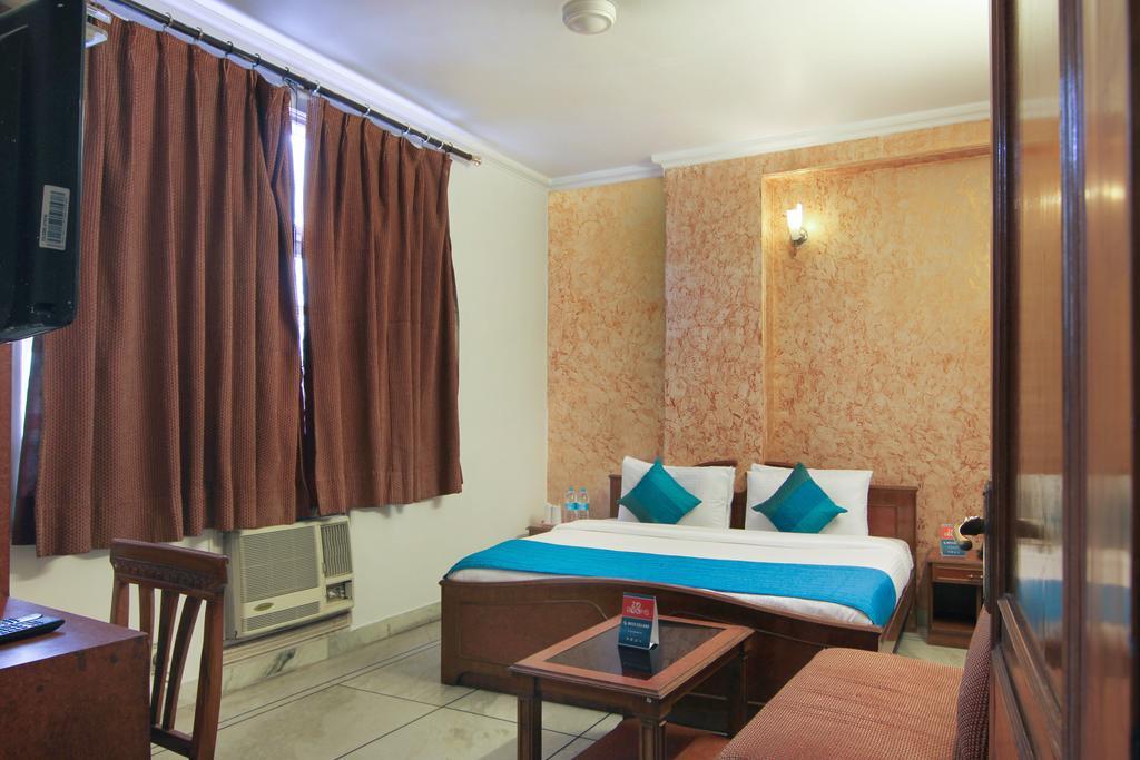 Hotel Rahul Palace Yeni Delhi Oda fotoğraf