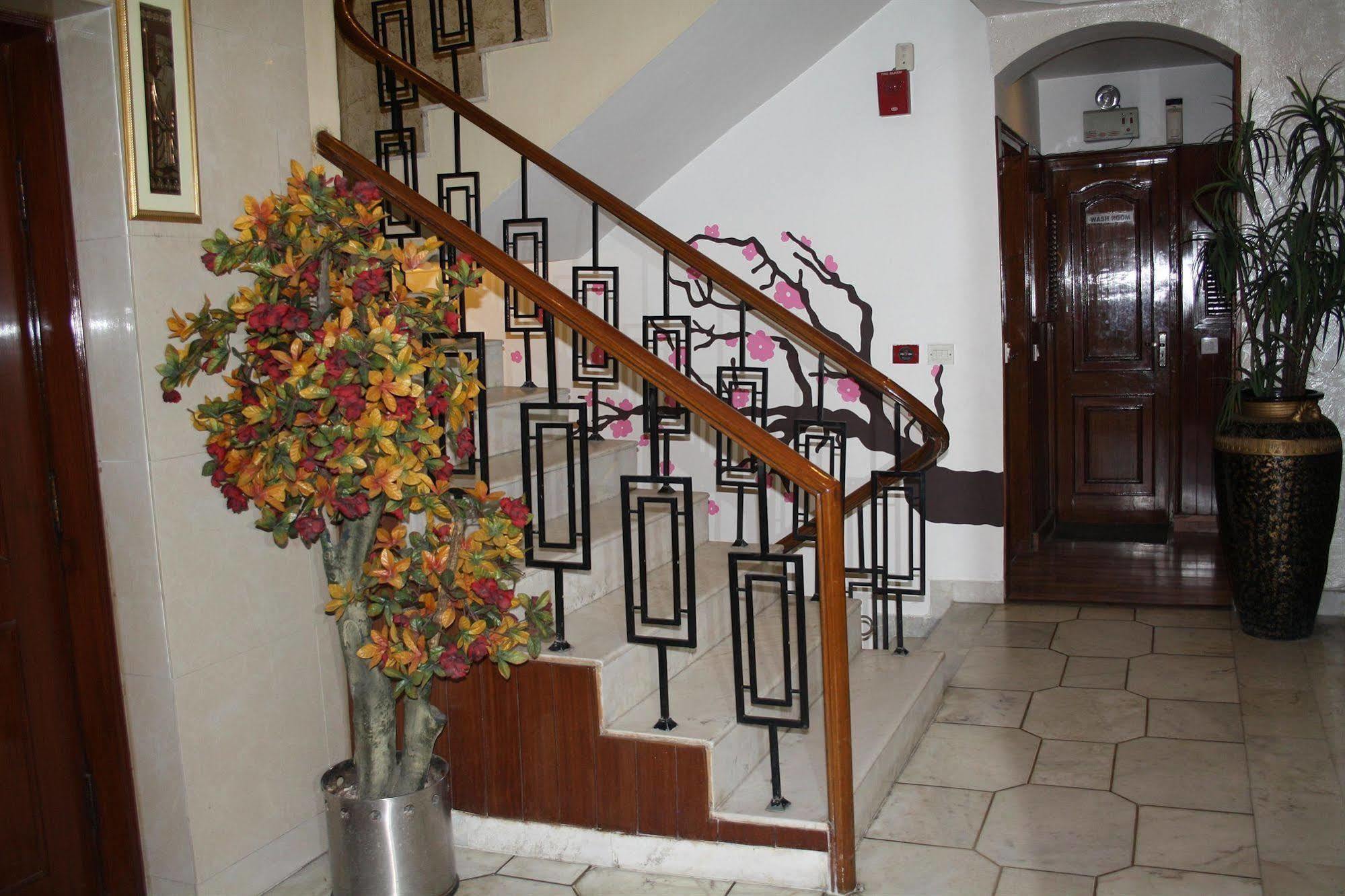 Hotel Rahul Palace Yeni Delhi İç mekan fotoğraf